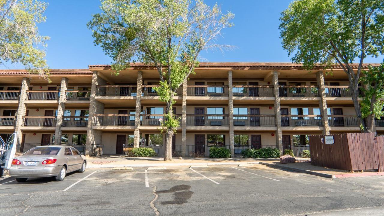 G T Hotels Inn & Suites Extended Stay Victorville Buitenkant foto